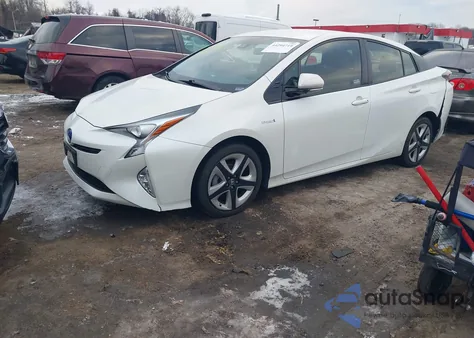 2017 Toyota Prius Three Touring z USA, uszkodzony, nr VIN JTDKARFU1H3040909